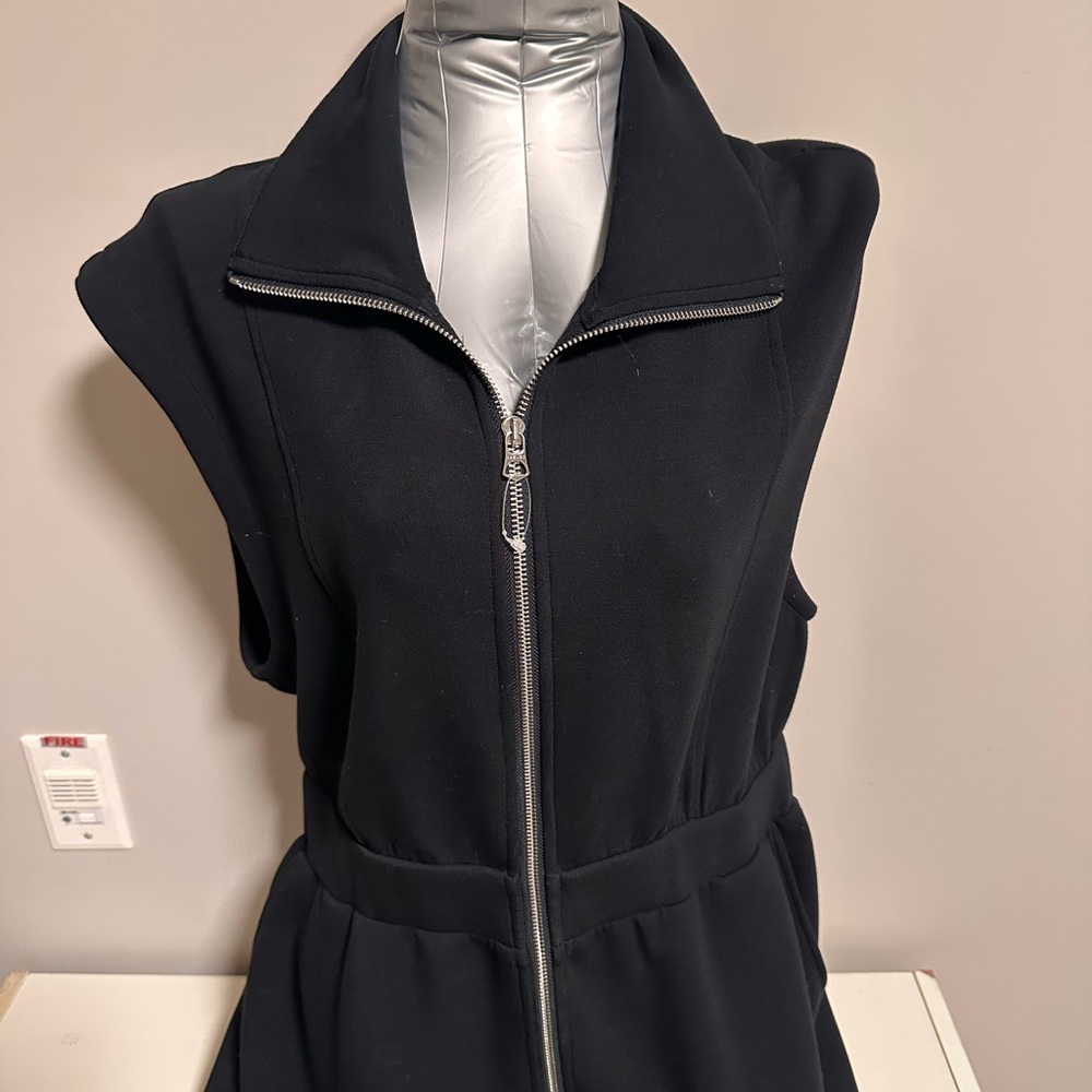 Varley Black Sleeveless Zip Dress - Picture 3 of 4